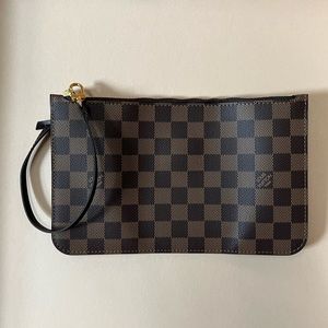 Louis Vuitton Damier Ebene Pouch (New & never used!)
